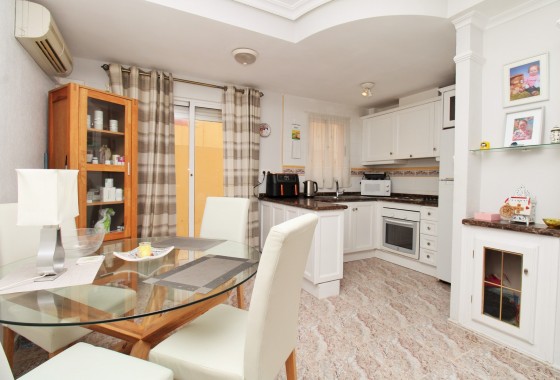 Revente - Maison mitoyenne - Villamartin