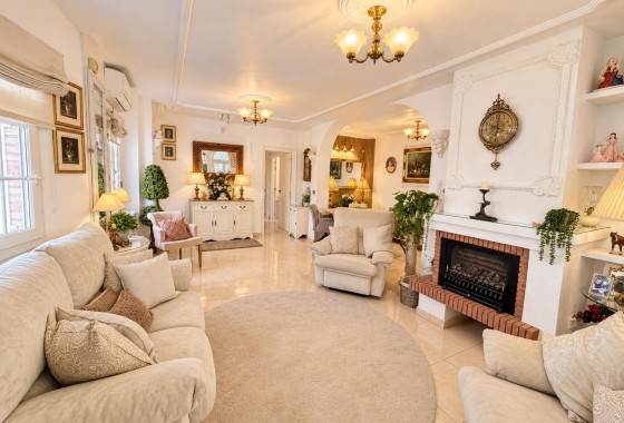 Resale - Detached Villa - Orihuela Costa