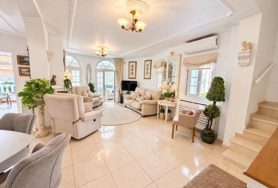 Resale - Detached Villa - Orihuela Costa