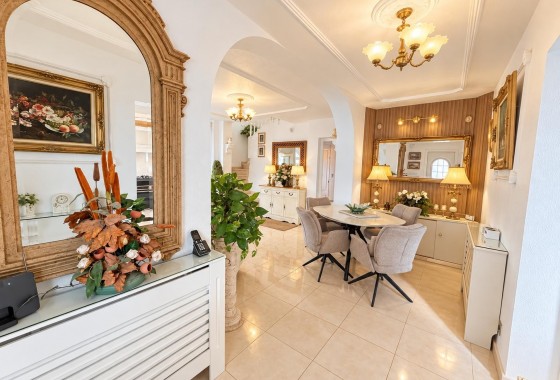 Resale - Detached Villa - Orihuela Costa