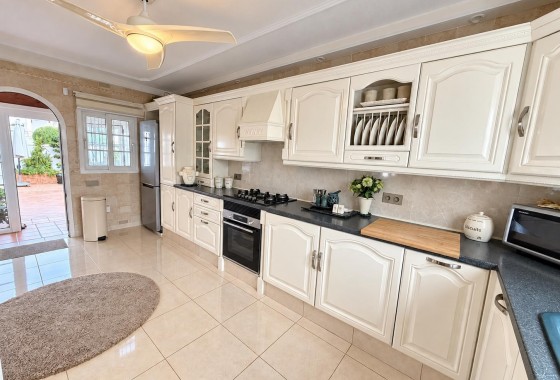 Resale - Detached Villa - Orihuela Costa