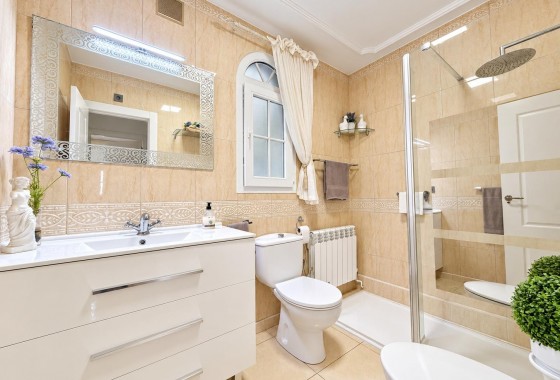 Resale - Detached Villa - Orihuela Costa