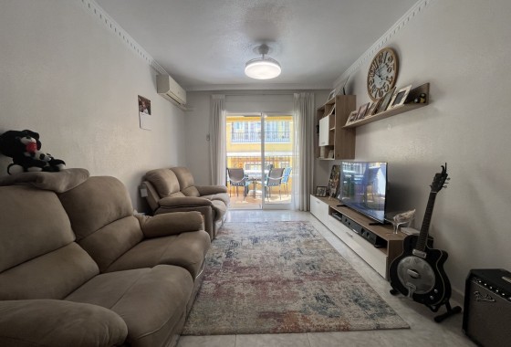 Resale - Apartamento - Algorfa