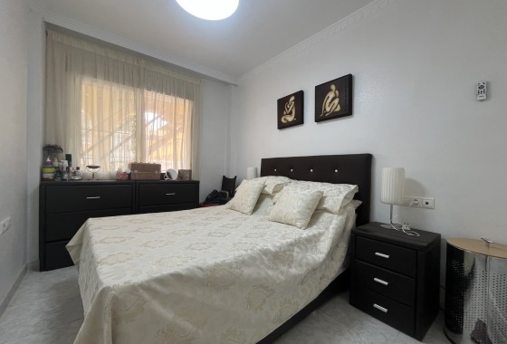 Resale - Apartamento - Algorfa