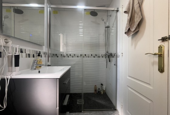 Resale - Apartamento - Algorfa
