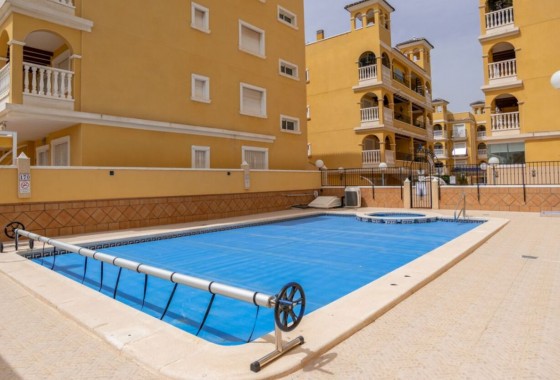 Resale - Apartamento - Algorfa
