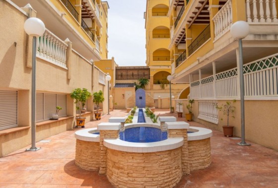 Resale - Apartamento - Algorfa