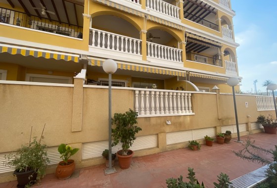 Resale - Apartamento - Algorfa