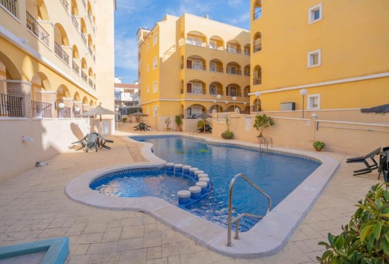 Resale - Apartamento - Algorfa