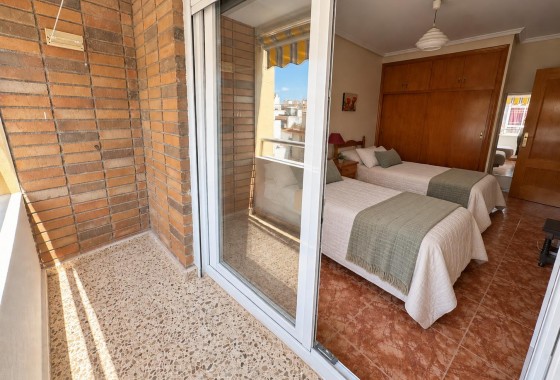 Resale - Apartment - Torrevieja - Playa del cura