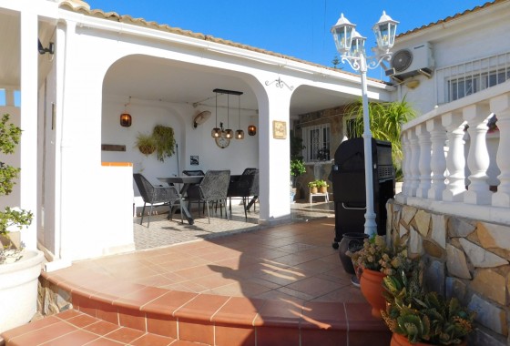 Revente - Semi - Detached Villa - Torrevieja - San Luis