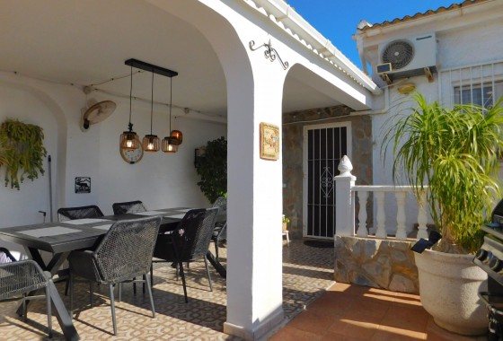 Revente - Semi - Detached Villa - Torrevieja - San Luis