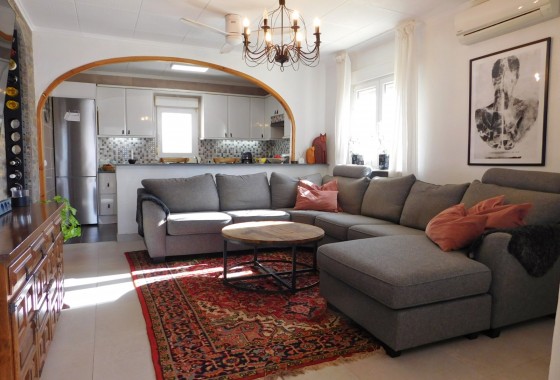 Revente - Semi - Detached Villa - Torrevieja - San Luis