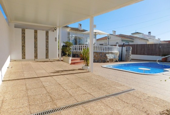 Revente - Semi - Detached Villa - Torrevieja - San Luis