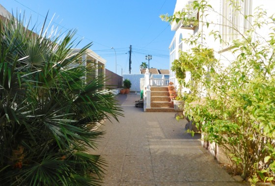 Revente - Semi - Detached Villa - Torrevieja - San Luis