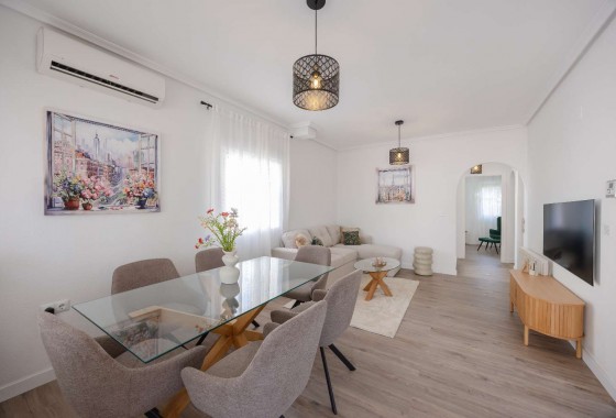 Revente - Villa - Orihuela Costa - Villamartín-Las Filipinas