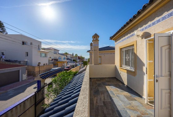 Revente - Villa - Orihuela Costa - Villamartín-Las Filipinas
