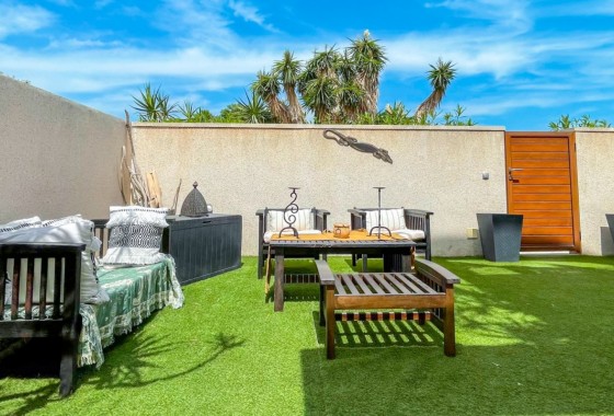 Revente - Maison mitoyenne - Torrevieja - La Siesta - El Salado -  Torreta