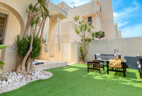 Revente - Maison mitoyenne - Torrevieja - La Siesta - El Salado -  Torreta