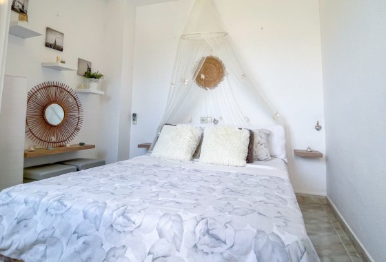 Revente - Maison mitoyenne - Torrevieja - La Siesta - El Salado -  Torreta
