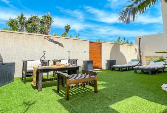 Revente - Maison mitoyenne - Torrevieja - La Siesta - El Salado -  Torreta