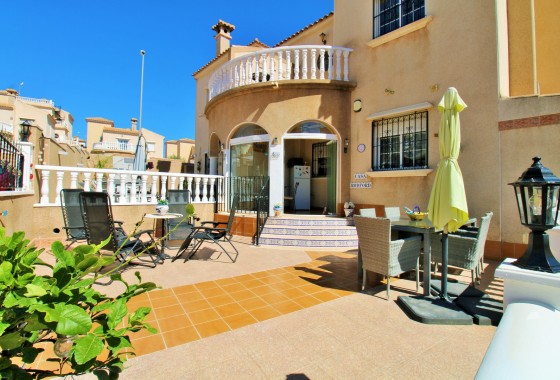 Resale - Townhouse - Villamartin