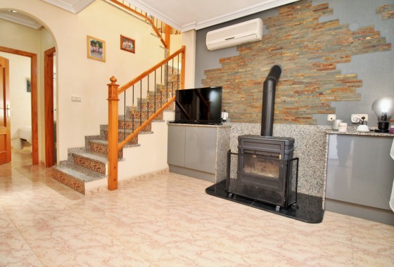Resale - Townhouse - Villamartin