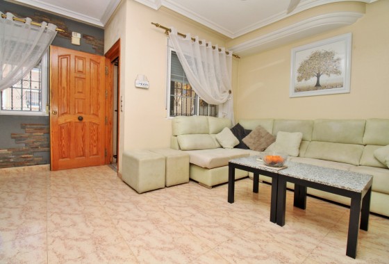 Resale - Townhouse - Villamartin