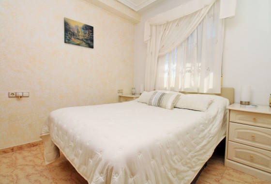 Resale - Townhouse - Villamartin