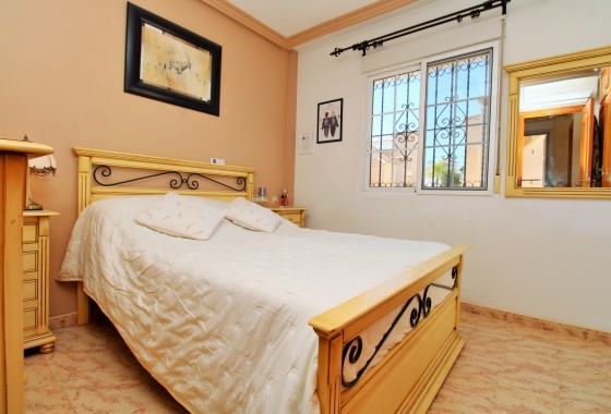 Resale - Townhouse - Villamartin