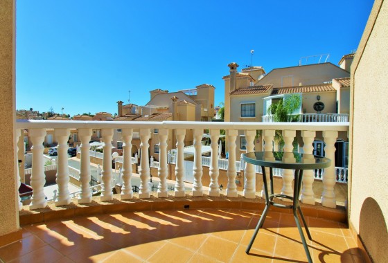 Resale - Townhouse - Villamartin