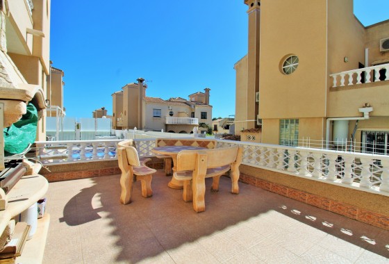 Resale - Townhouse - Villamartin