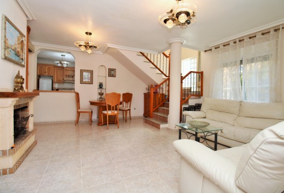 Resale - Detached Villa - Villamartin
