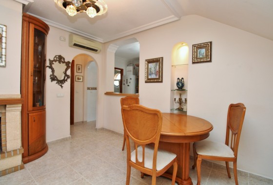 Resale - Detached Villa - Villamartin