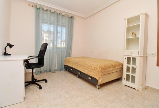 Resale - Detached Villa - Villamartin
