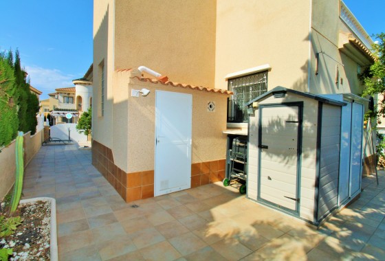 Resale - Detached Villa - Villamartin