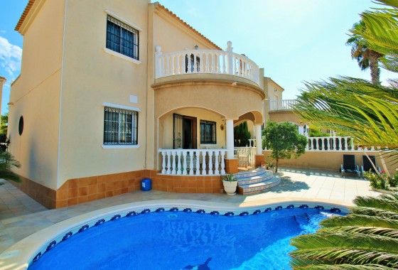 Resale - Detached Villa - Villamartin