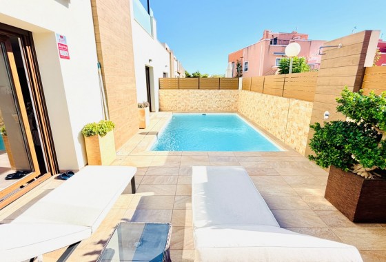 Resale - Townhouse - Los Montesinos - La Herada