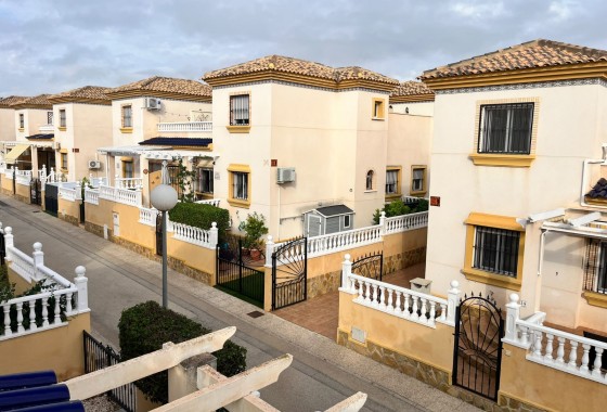 Segunda Mano - Adosado - Villamartin - PAU 8