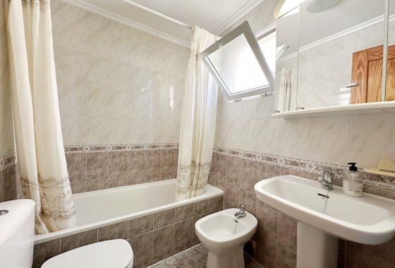 Segunda Mano - Apartment / Duplex - Torrevieja