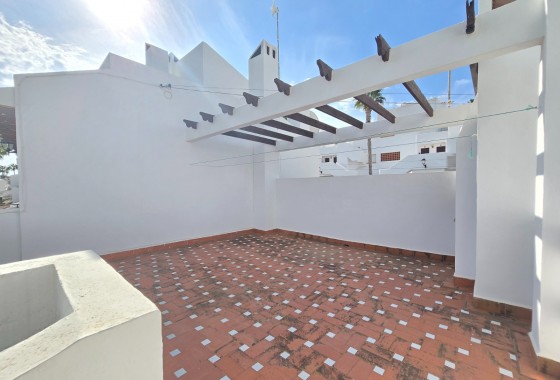 Segunda Mano - Townhouse * - Villamartin * - Los Dolses *
