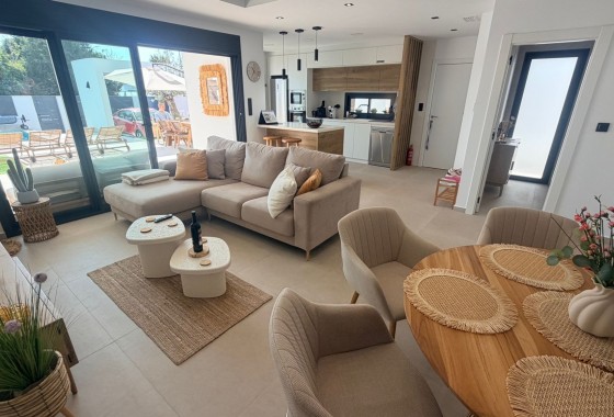 Resale - Detached Villa - Dolores