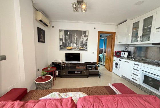 Resale - Apartment - Torrevieja - Centro