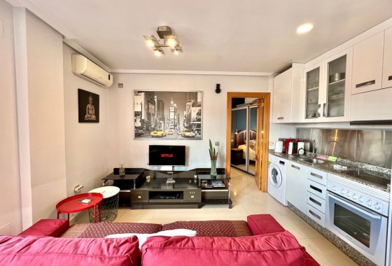 Resale - Apartment - Torrevieja - Centro