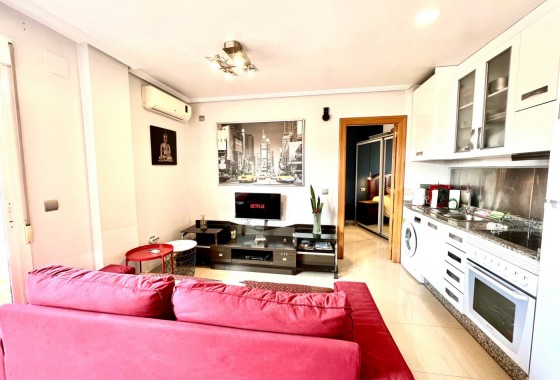 Resale - Apartment - Torrevieja - Centro