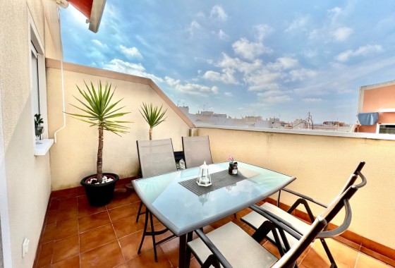 Resale - Apartment - Torrevieja - Centro