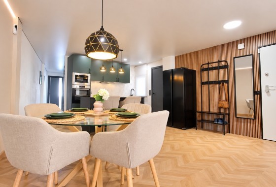 Segunda Mano - Apartment / Duplex - Torrevieja