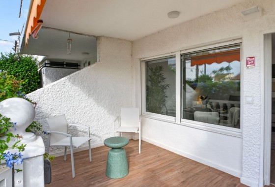 Resale - Apartment - Orihuela Costa - Villamartín