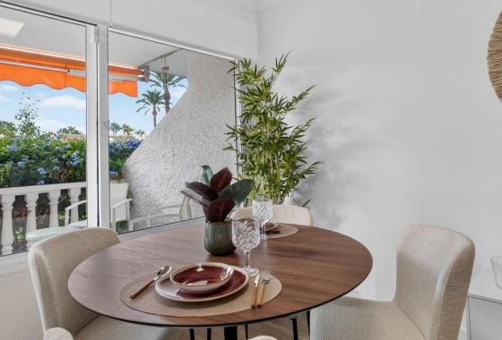 Resale - Apartment - Orihuela Costa - Villamartín