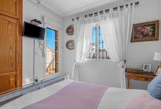 Revente - Maison mitoyenne - Villamartin - Costa Blanca